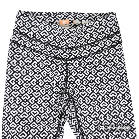 Lucy PowerMax Hatha Collection Black & White Crop Workout Capri Leggings XS - Picture 5 of 11